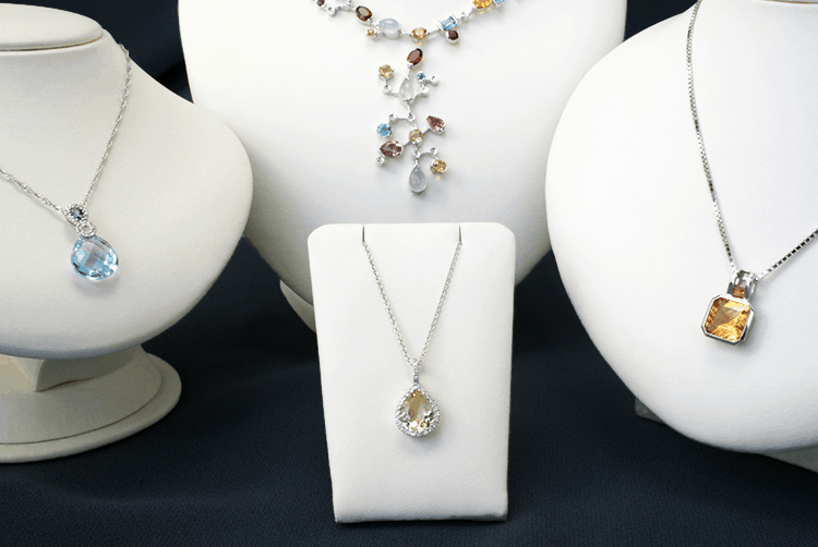 Gemstone under analysis